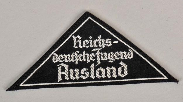 GERMAN WWII HITLER YOUTH BDM DISTRICT TRIANGLE OVERSEAS.
