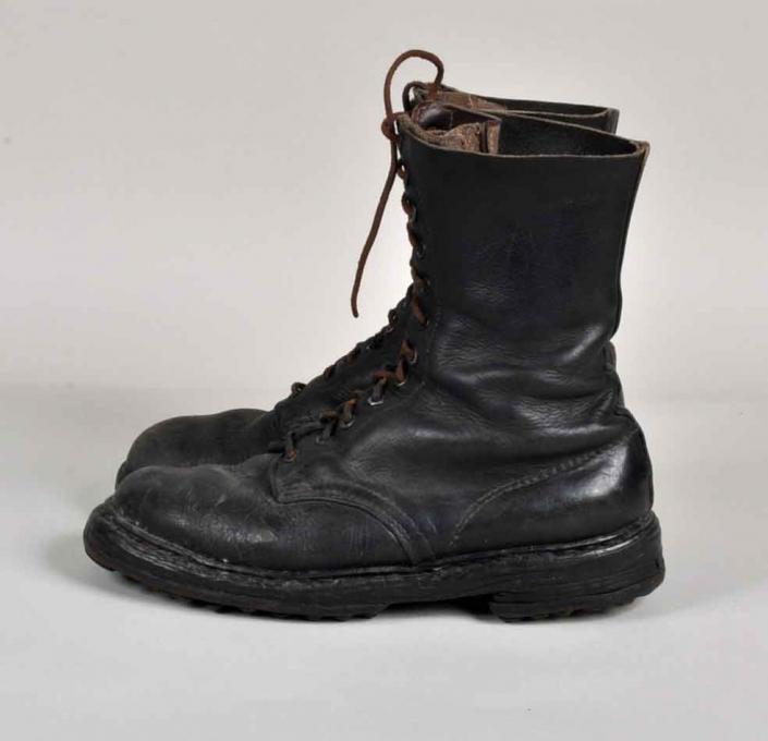 GERMAN WWII PARATROOPER BOOTS.