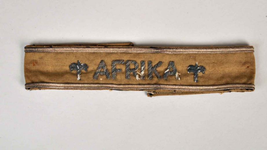 GERMAN WWII AFRIKA WITH PALMS OFFICERS CUFF TITLE.