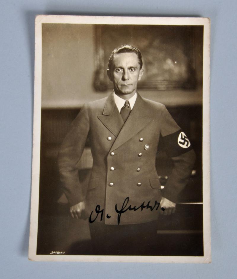 GERMAN WWII JOSEF GOEBBELS SIGNED POSTCARD.