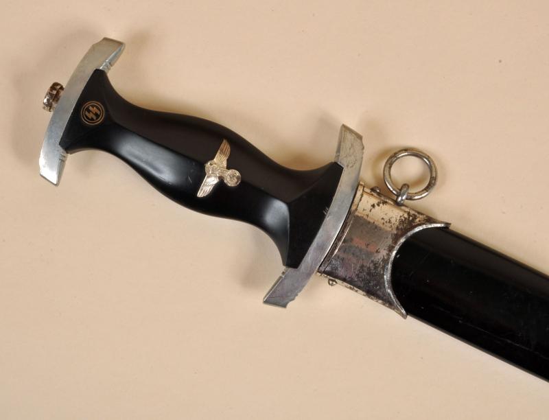 GERMAN WWII SS M.33 ENLISTED MANS DAGGER.