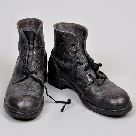 Regimentals | BRITISH WWII AMMUNITION BOOTS.