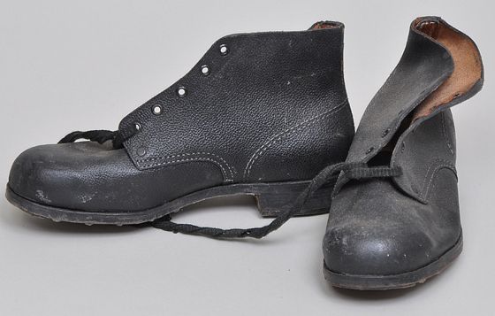 Regimentals | GERMAN LATE WWII ANKLE BOOTS.