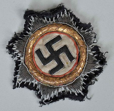 GERMAN WWII GERMAN CROSS IN GOLD IN CLOTH FOR PANZER UNIFORM.