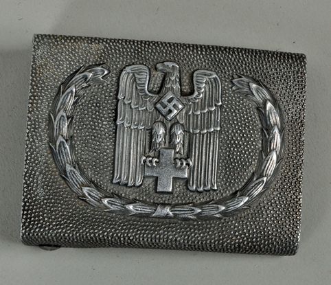 GERMAN WWII RED CROSS ENLISTED MANS BELT BUCKLE.