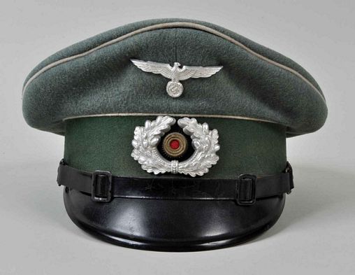 GERMAN WWII INFANTRY NCOS VISOR CAP.