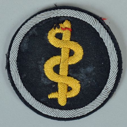 GERMAN WWII ARMY MEDICAL NCO?S SLEEVE PATCH.