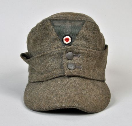 GERMAN WWII ARMY M.43 FIELD CAP.