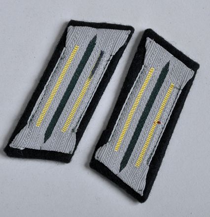 Regimentals | GERMAN WWII SIGNALS TROOPS ENLISTED MANS COLLAR PATCHES.