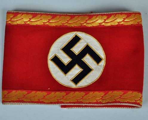 GERMAN WWII KREIS LEVEL LEADER OF DEPARTMENT ARMBAND.