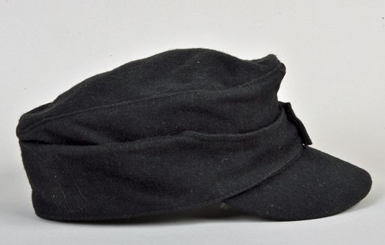 Regimentals | GERMAN WWII WAFFEN SS PANZER M.43 CAP, DACHAU MADE.