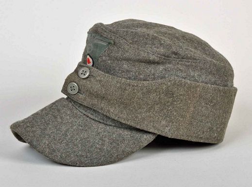 GERMAN WWII ARMY M.43 CAP.