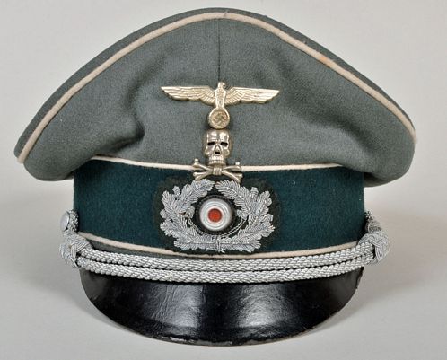 GERMAN WWII INFANTRY REGIMENT 17 OFFICERS VISOR CAP.