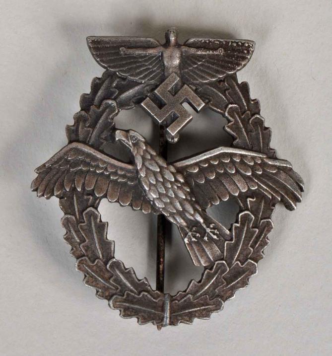 GERMAN WWII NSFK PILOT’S BADGE FOR POWERED AIRCRAFT 3RD MODEL.