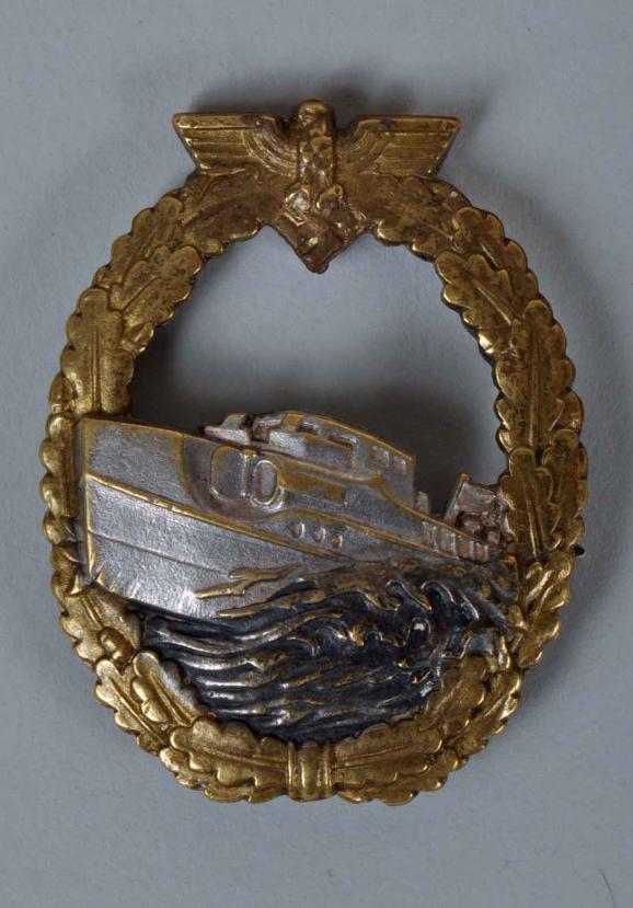 GERMAN WWII 1ST  PATTERN E-BOAT BADGE.