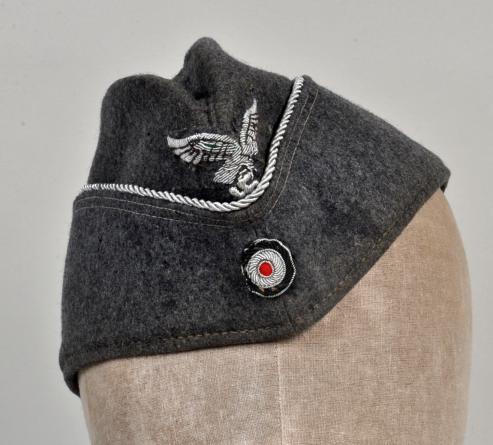 GERMAN WWII LUFTWAFFE OFFICERS OVERSEAS CAP.