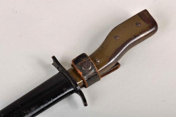 GERMAN WWI DEMAG CRANK HANDLE FIGHTING KNIFE.