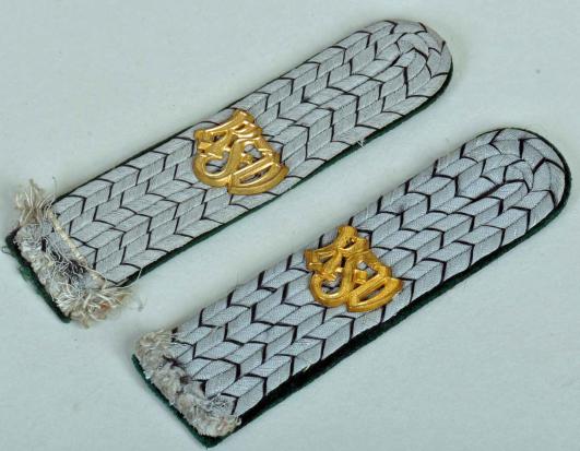 GERMAN WWII CUSTOMS OFFICIALS SHOULDER BOARDS.