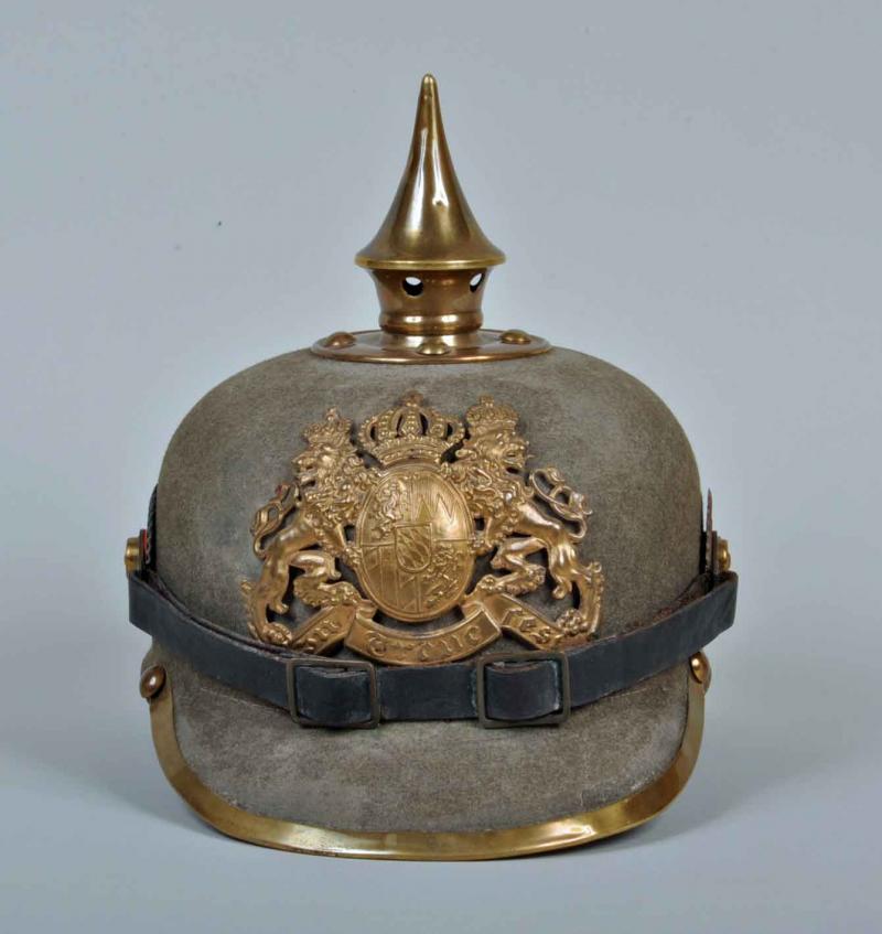 GERMAN WWI BAVARIAN ERSATZ FELT ENLISTED MANS PICKELHAUBE.