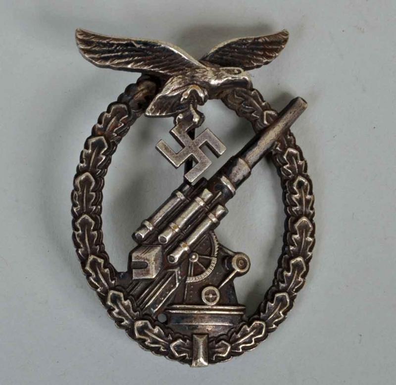 GERMAN WWII LUFTWAFFE FLAK BADGE BY BREHMER.