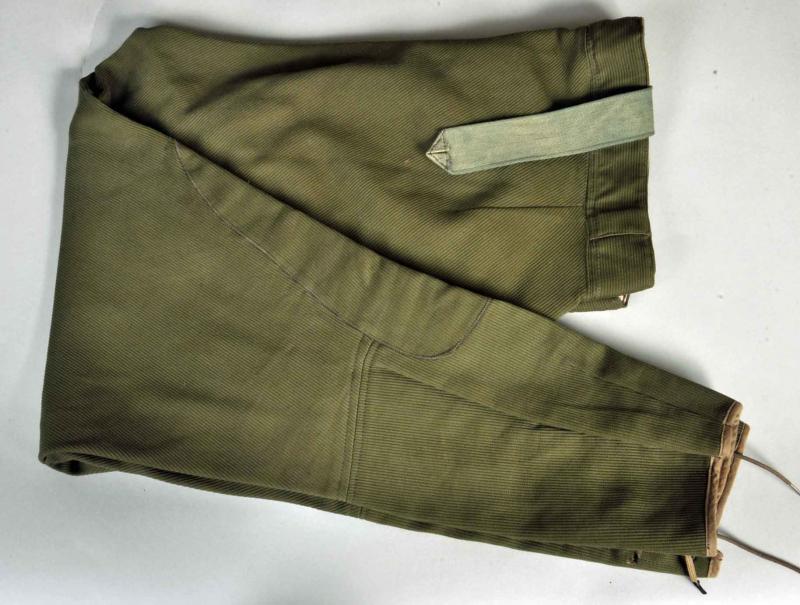 GERMAN WWII TROPICAL BREECHES.