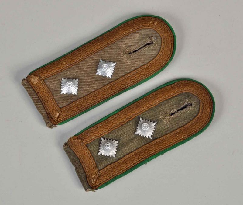 GERMAN WWII AFRIKA KORPS NCO SHOULDER BOARDS.