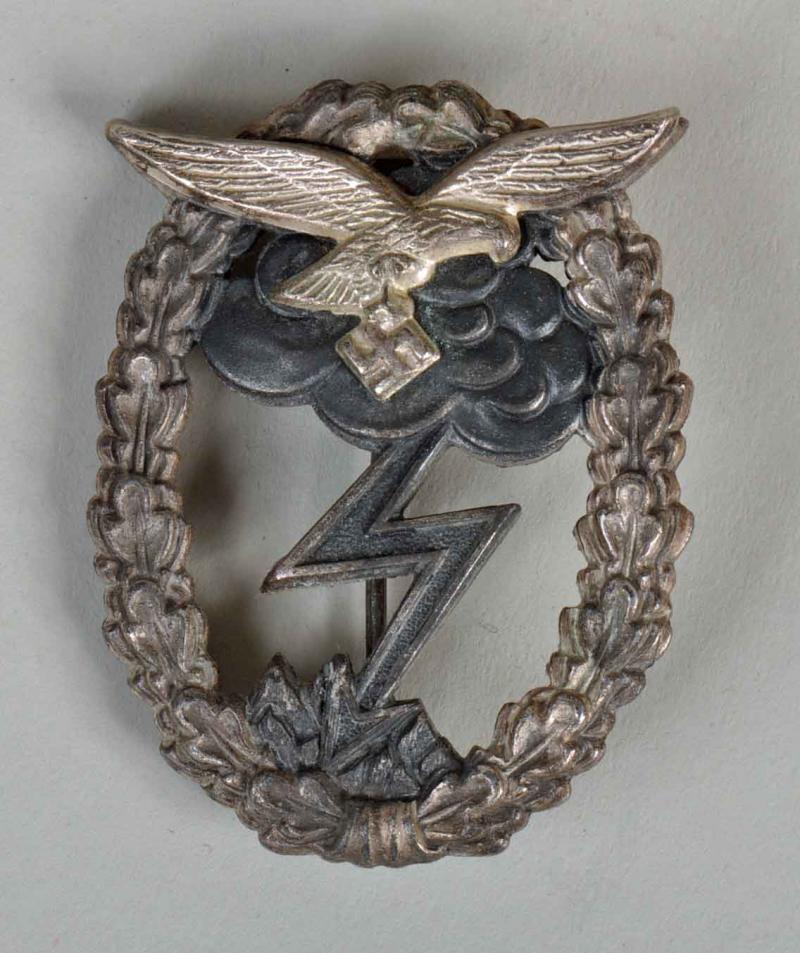 GERMAN WWII LUFTWAFFE GROUND ASSAULT BADGE.