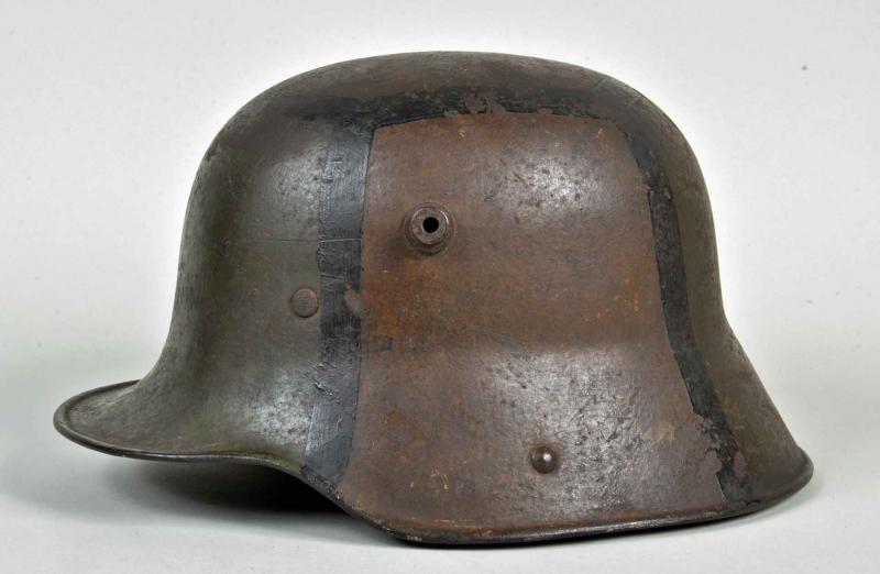 GERMAN WWI M.17 CAMOUFLAGE TRENCH HELMET.