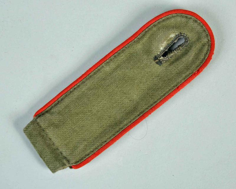 GERMAN WWII TROPICAL ARTILLERY GREATCOAT LENGTH SHOULDER BOARD.