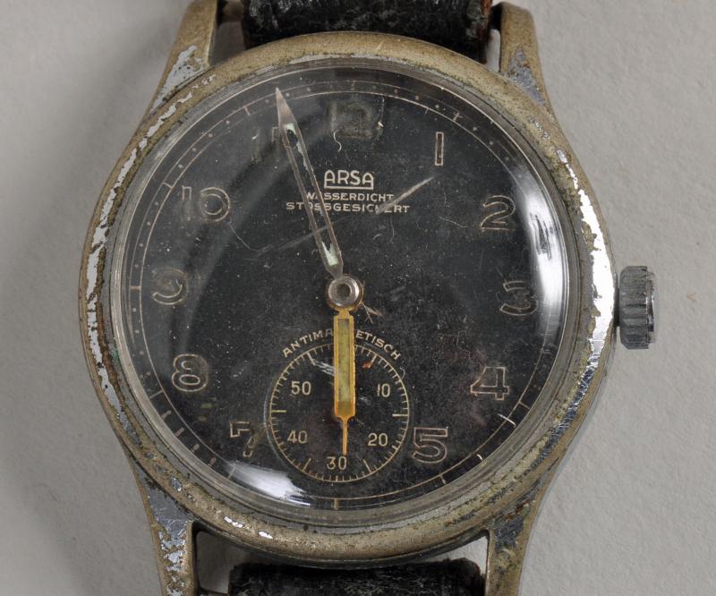 Regimentals | GERMAN WWII MILITARY ISSUED WRIST WATCH.