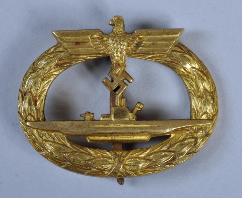 GERMAN WWII KRIEGSMARINE U-BOAT BADGE.