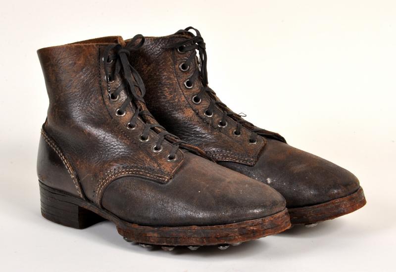 GERMAN WWII M.43 ANKLE BOOTS.