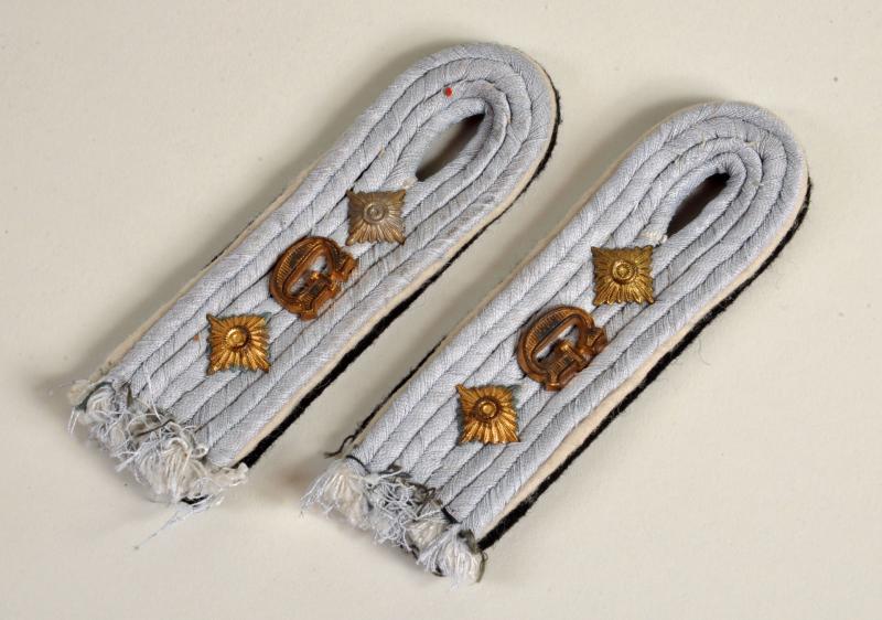 GERMAN WWII SS GRENADIER REGIMENT GERMANIA SHOULDER BOARDS.