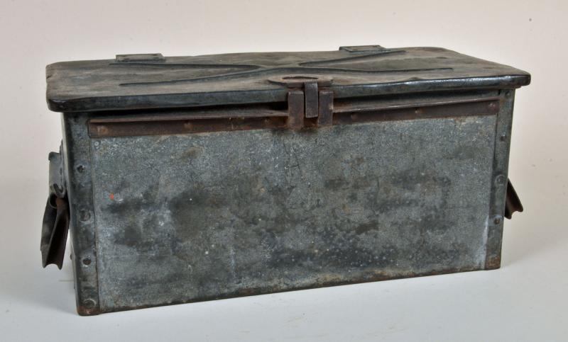 GERMAN WWI MG08/15 ALL METAL BOX.