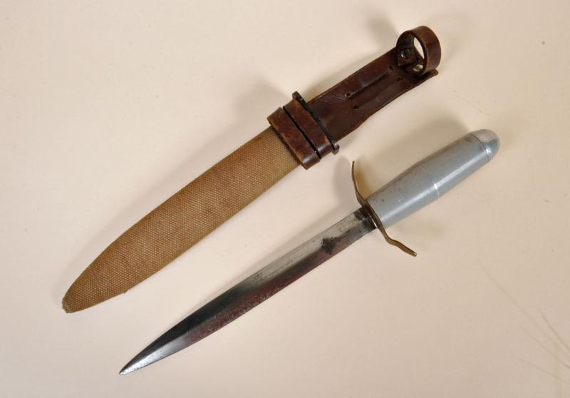 U.S.WWII FIELD MADE COMBAT KNIFE.