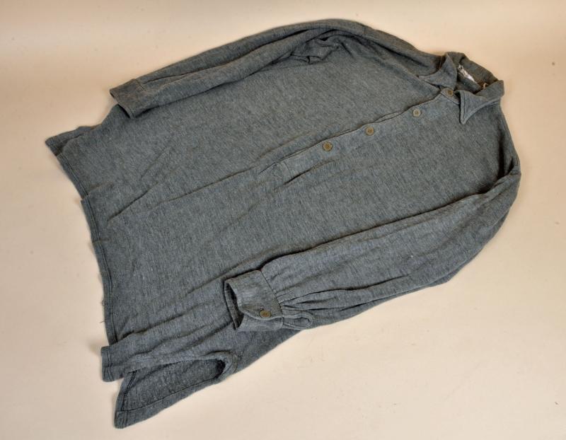 Regimentals | GERMAN WWII ISSUE GREY SHIRT.