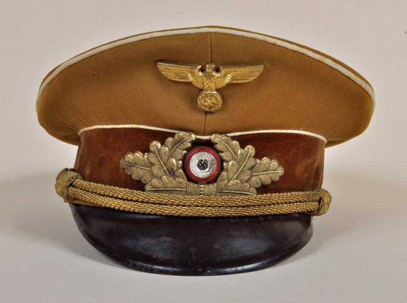 GERMAN WWII NSDAP KREISLEITUNG OFFICIALS VISOR CAP.