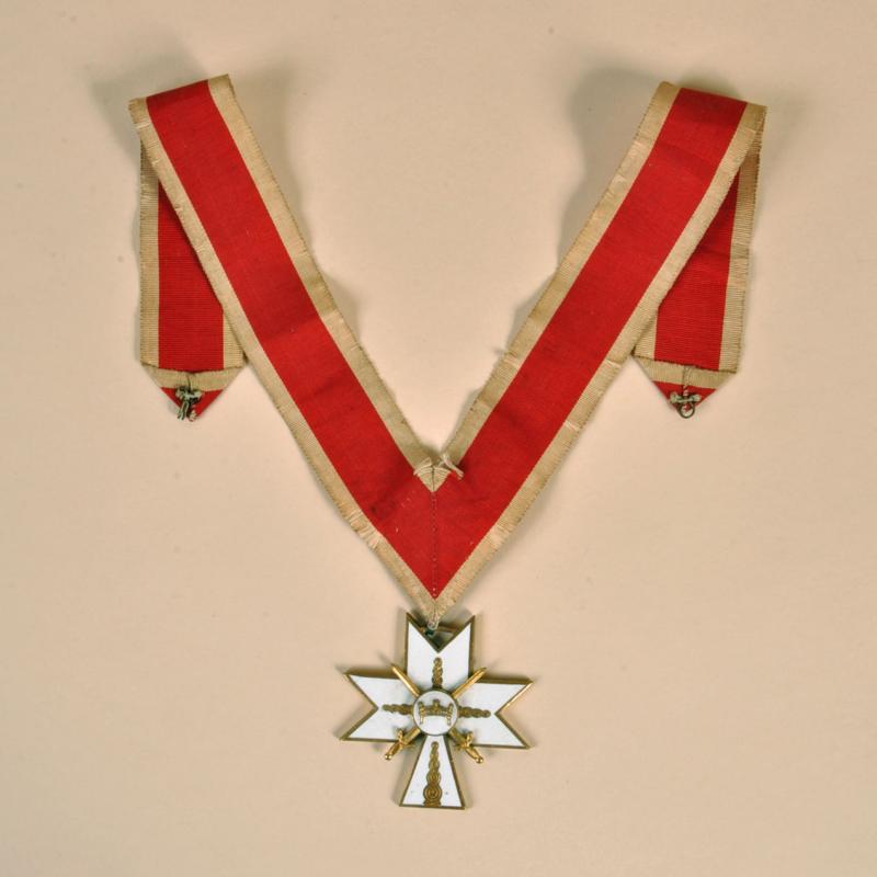 GERMAN CROAT WWII CROATIAN KNIGHTS CROSS WITH SWORDS OF THE ORDER OF KING ZVONIMIR 1ST CLASS.