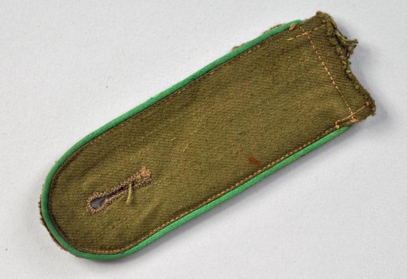 GERMAN WWII ARMY TROPICAL MOUNTAIN TROOPERS SHOULDER BOARD.