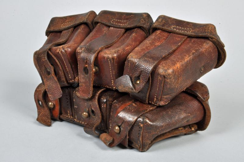 GERMAN WWI GEW98 POUCHES.