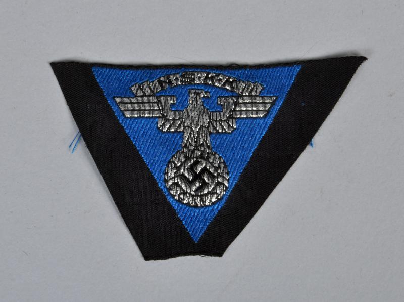 GERMAN WWII NSKK OVERSEAS CAP EAGLE.