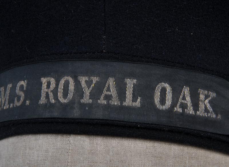 BRITISH WWII ROYAL NAVAL HISTORIC HEADDRESS FROM THE ROYAL OAK GROUP.