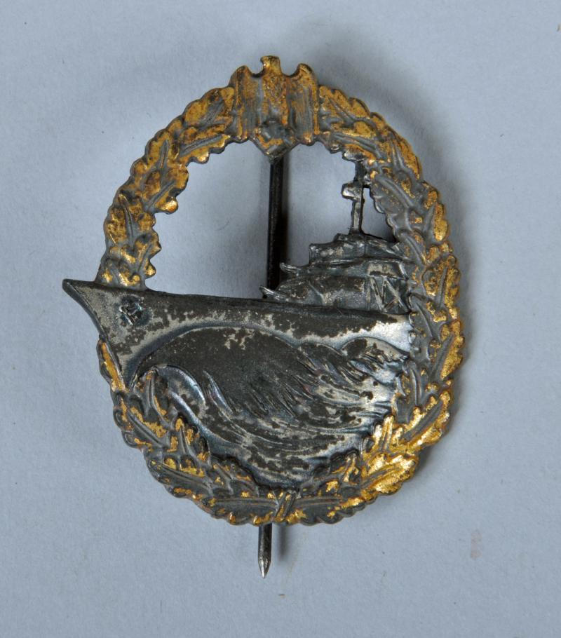 GERMAN WWII KRIEGSMARINE DESTROYER BADGE.