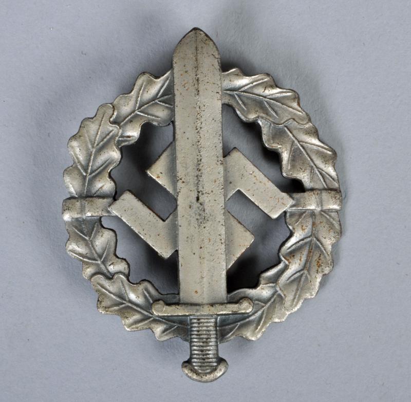 GERMAN WWII SA SPORTS BADGE IN SILVER.