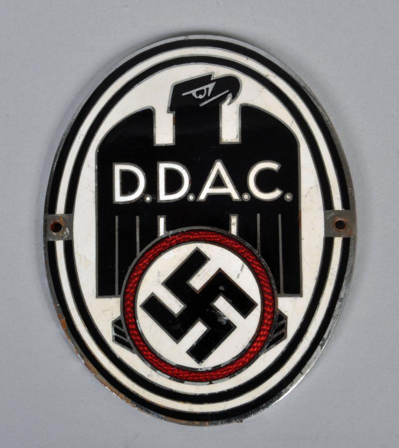 GERMAN WWII DDAC AUTOMOBILE CLUB BADGE.