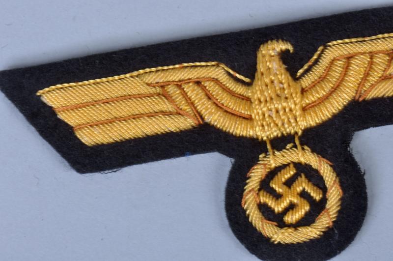 GERMAN WWII KRIEGSMARINE OFFICERS BREAST EAGLE.