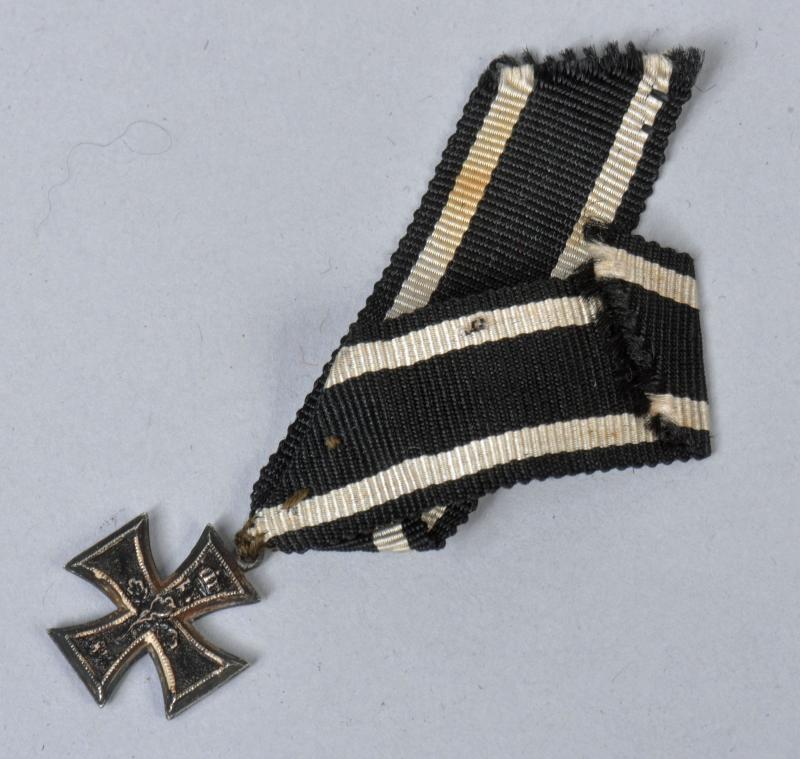 GERMAN WWI PRUSSIAN IRON CROSS 2ND CLASS MINIATURE.