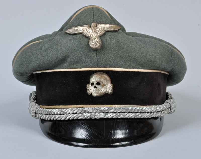 GERMAN WWII WAFFEN SS INFANTRY OFFICERS VISOR CAP.