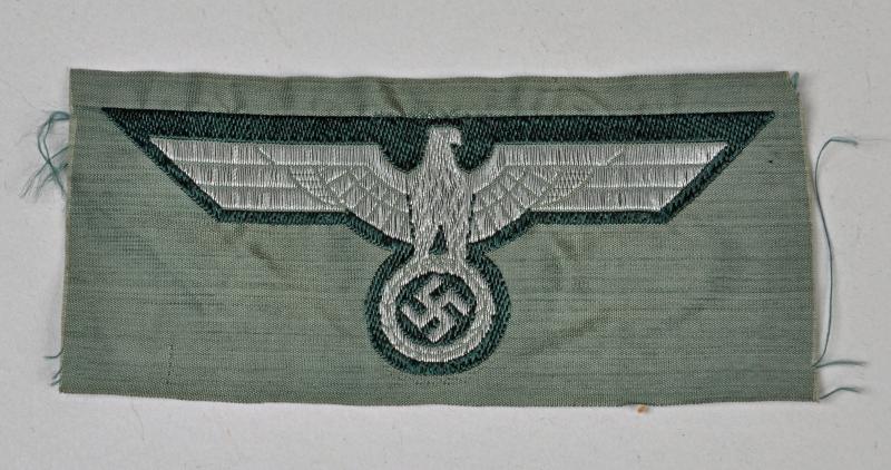 GERMAN WWII ARMY NCO BEVO WOVEN BREAST EAGLE.