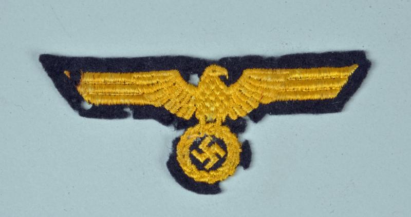 GERMAN WWII KRIEGSMARINE BREAST EAGLE.